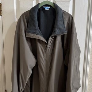 Columbia Men's Brown Jacket with Gray Collar